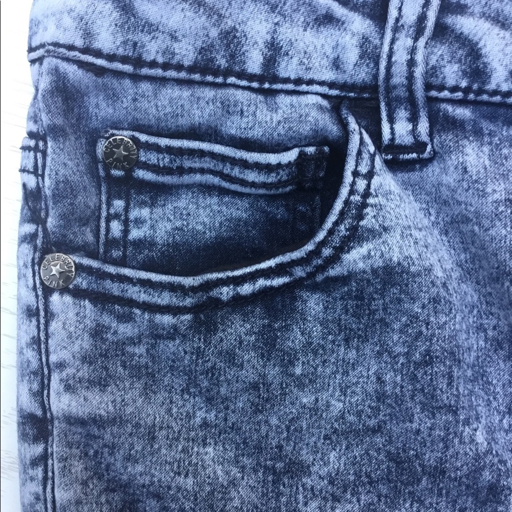 Celebrity light blue jeans. Low rise, skinny - Picture 5 of 7